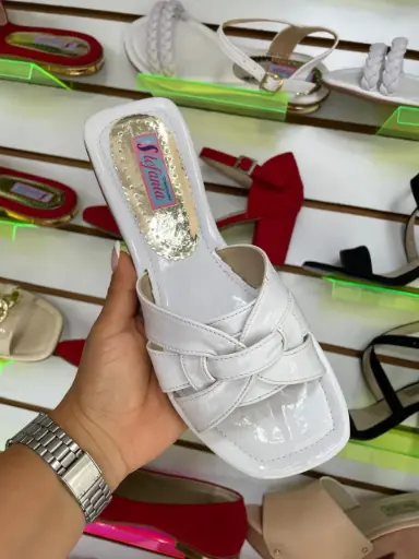 Sandalia elegante bajitas
