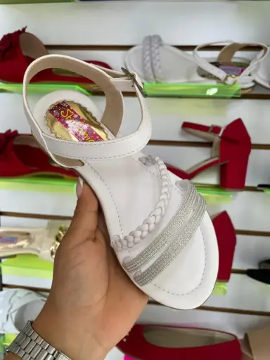 Sandalia elegante bajitas